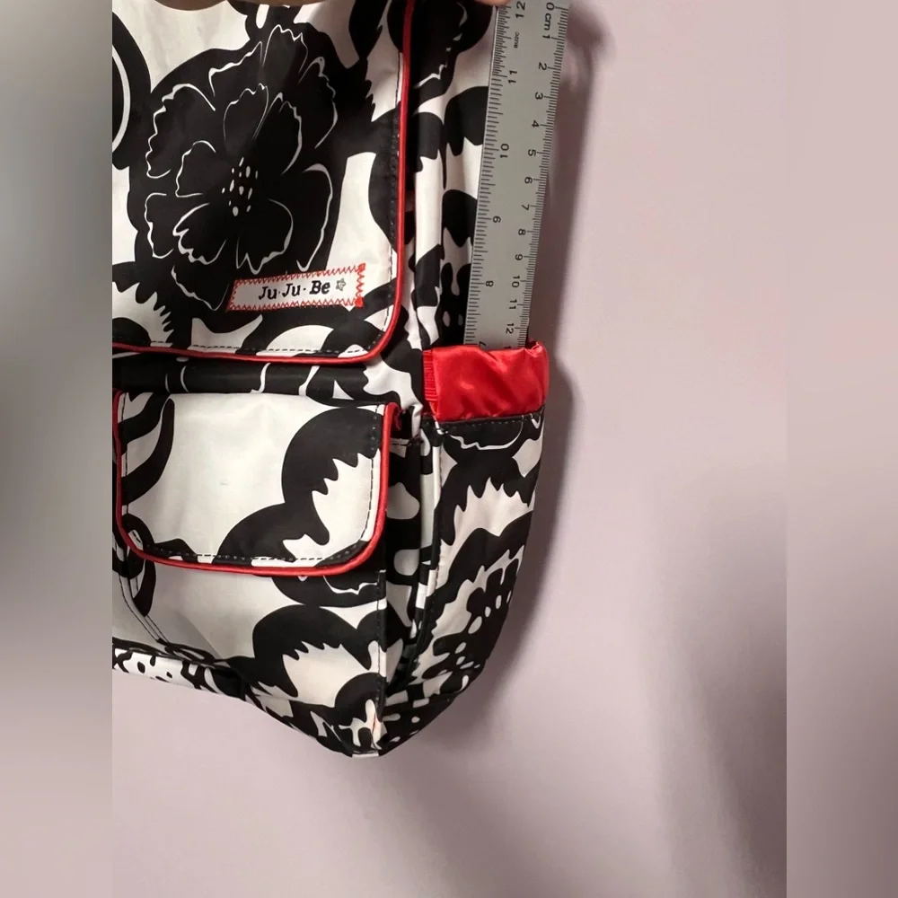 JUJUBE Be Hip WASHABLE Diaper BABY Bag FLORAL Onyx BLOSSOMS Maternity